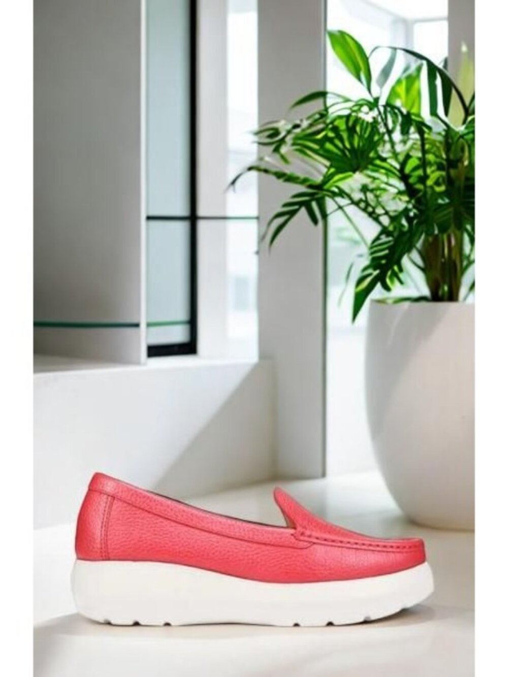 Naturalizer Womens Luanna Casual Leather Slip on Loafers Pink Size 8.5M NIB